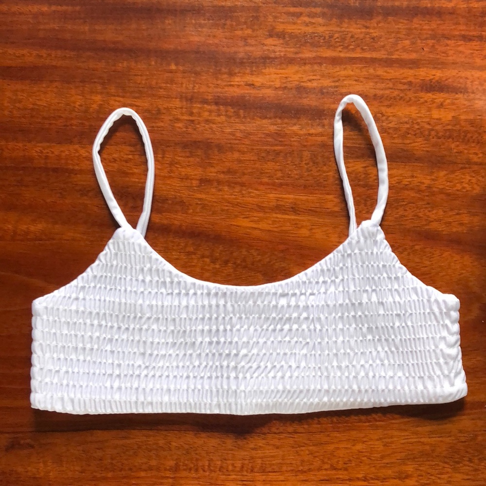 NWT white scrunched bikini top